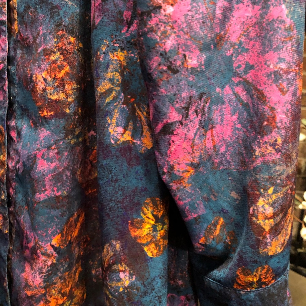 Catherine’s 5x Patterned Button Down Shirt. Gold,… - image 1